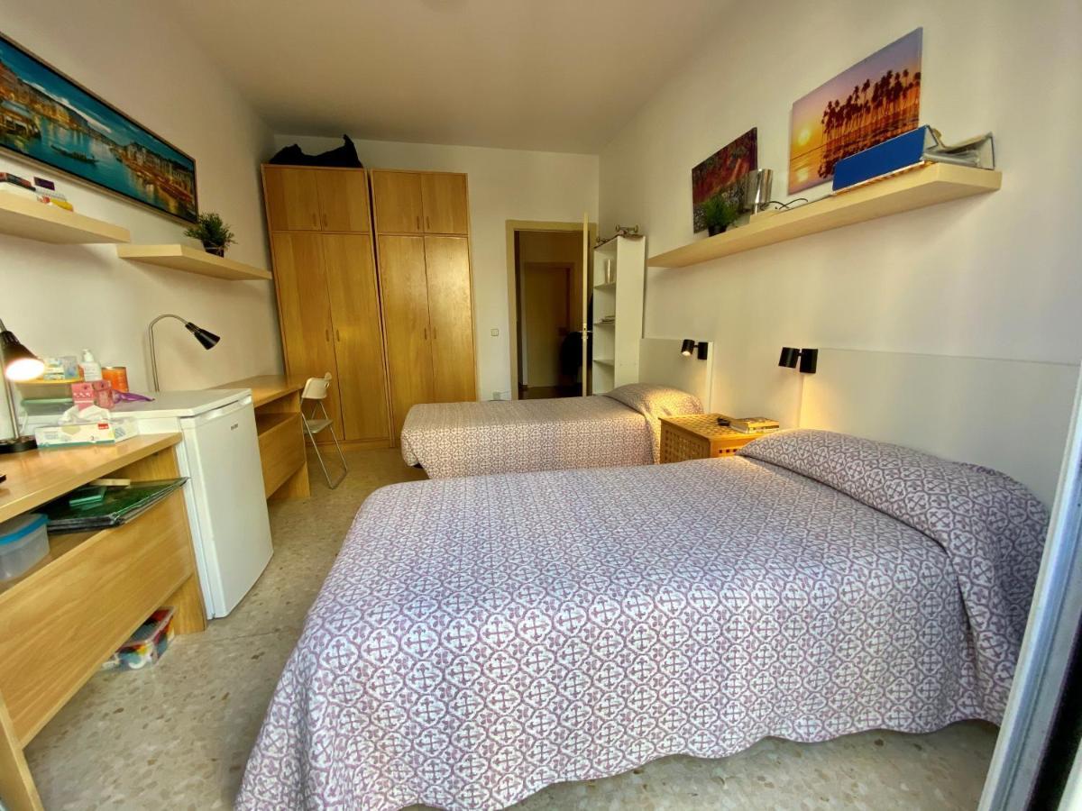 Barcelona Housing Recommend For Students Apartment Екстериор снимка